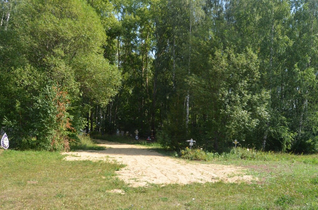 На территории самого погоста тоже пришлось проводить благоустройство.jpg