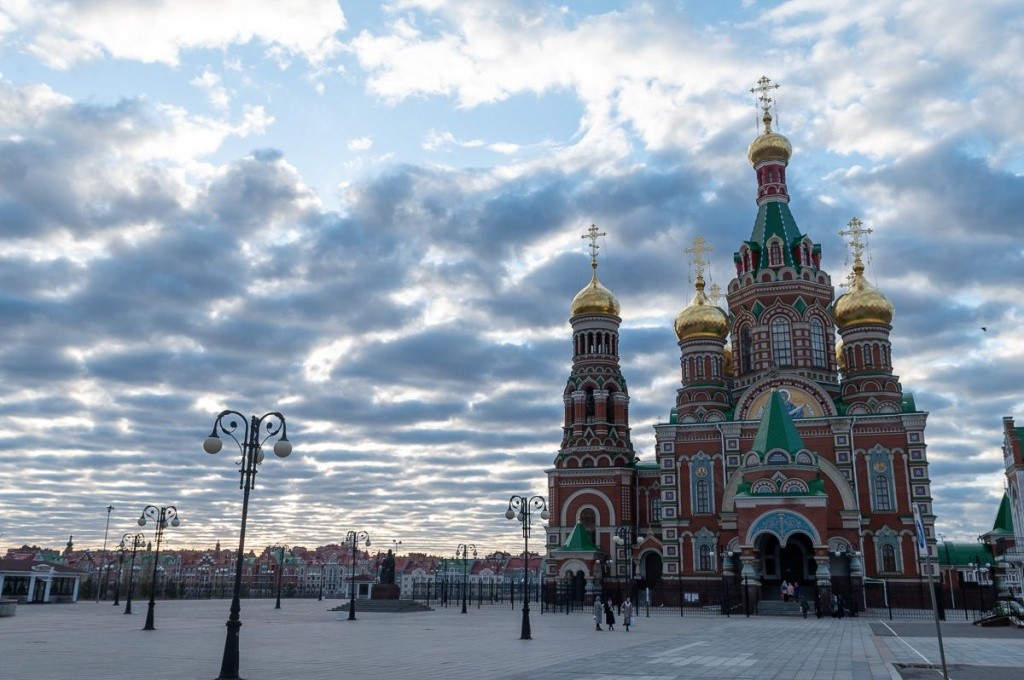 Трансляция будет вестись из кафедрального Благовещенского собора Йошкар-Олы. (Фото пресс-службы епархии). Трансляция будет вестись из кафедрального Благовещенского собора Йошкар-Олы. (Фото пресс-службы епархии).