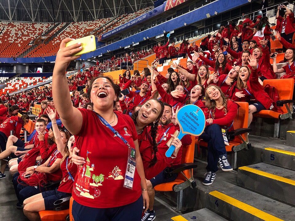 Альмира Гарифуллина на стадионе ЧМ-2018 в Саранске.jpg