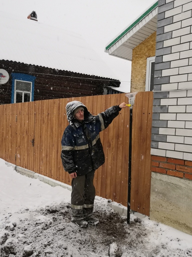 Уличная разводящая сеть дошла до границы еще одного домовладения в Визимбири.jpg