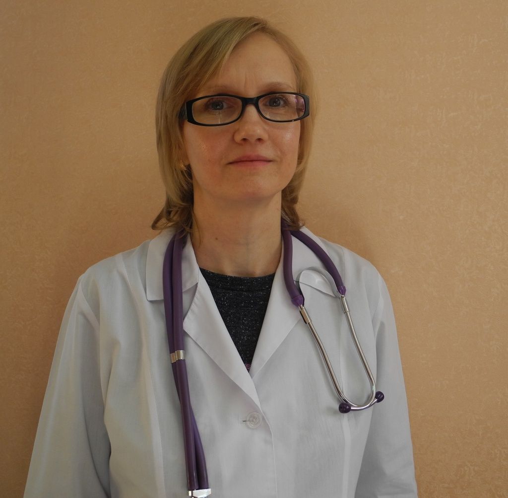 Марина Федорова пришла в поликлинику простым педиатром, сейчас она - заведующая. (Фото Натальи Кулишовой).