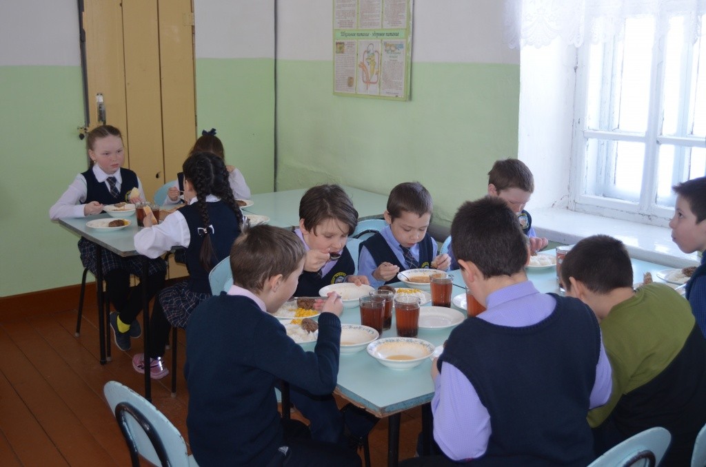 В столовой за последние пару лет серьезно обновили технологическое оборудование.JPG