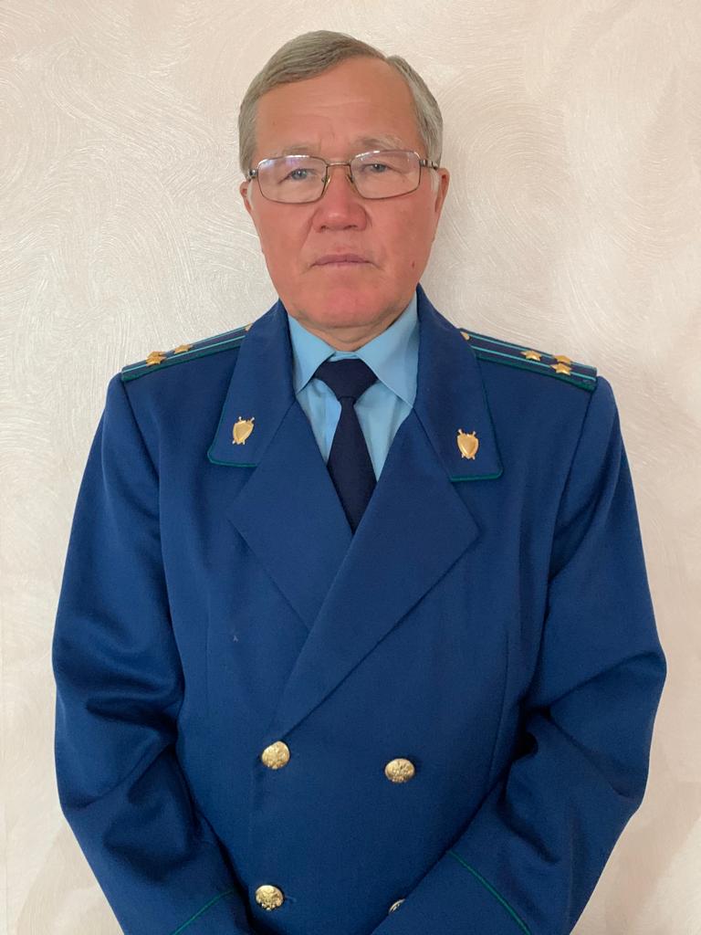 25 лет Виталий Илтубаев прослужил в прокуратуре. 25 лет Виталий Илтубаев прослужил в прокуратуре.jpg