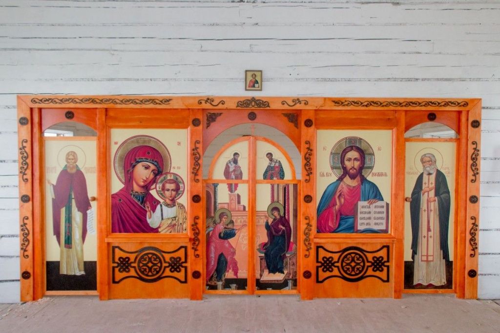 Иконостас подаренный волонтерами Общего дела.jpg