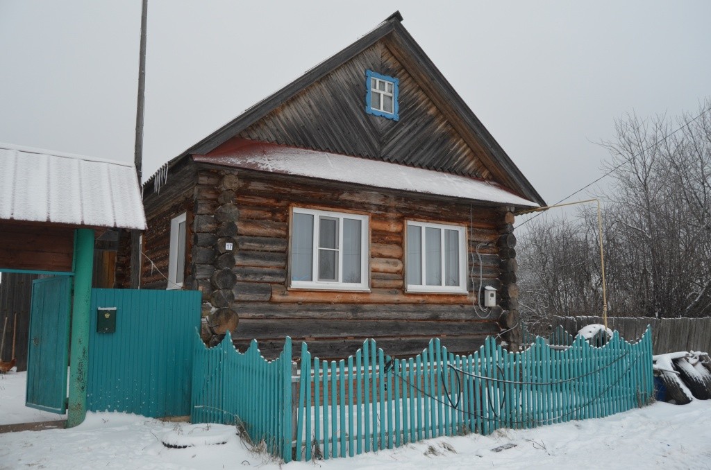 Свой дом Виктор Альбертович поставил еще будучи холостым. Свой дом Виктор Альбертович поставил еще будучи холостым.jpg