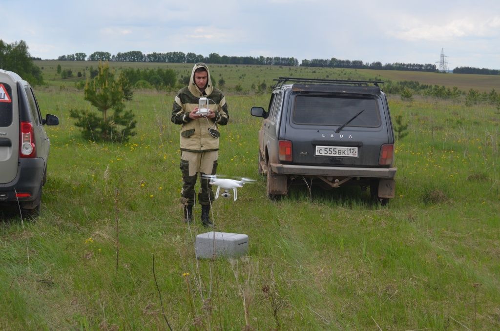 Обследование полей проводят с квадрокоптера.JPG