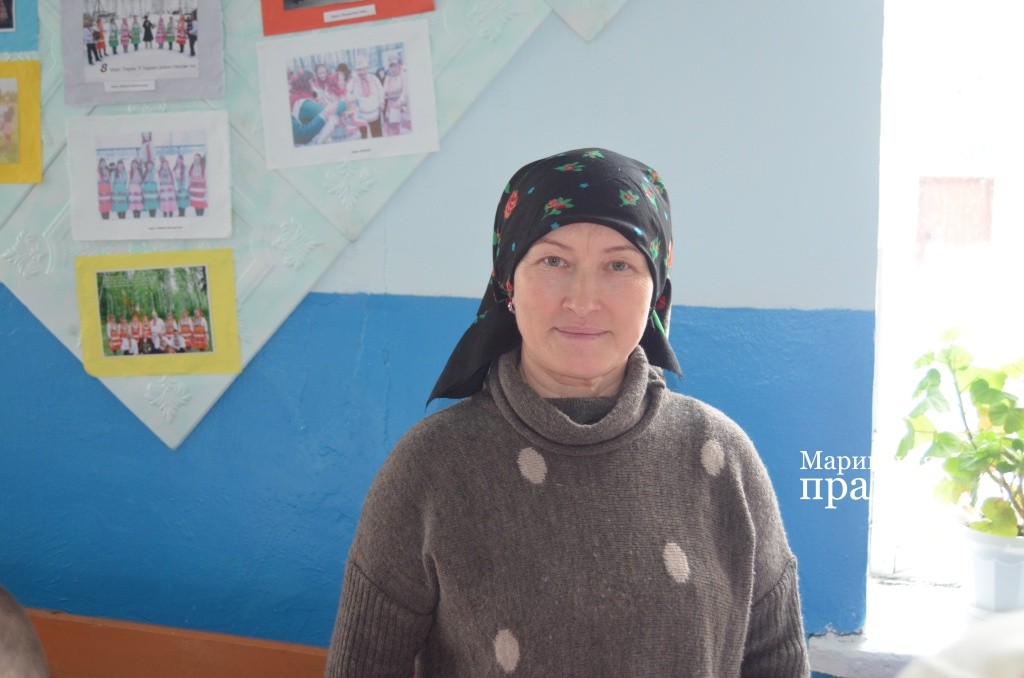 Библиотекарь Ольга Мокеева лучший друг юных звездочек..jpg