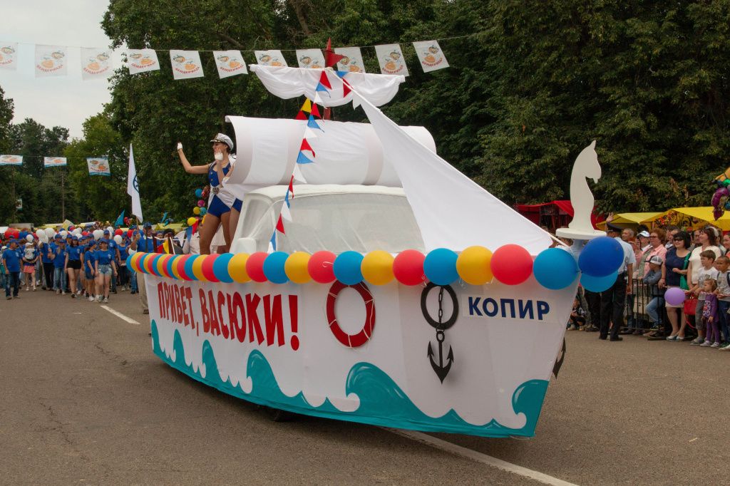 Белеет мой парус такой одинокий! (Фото В.Кузьминых).