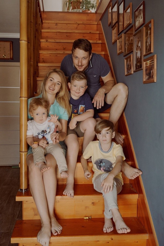 Есть моя семья, и остальное все -пыль...Фото предоставлено Максимом Брызгаловым.jpg