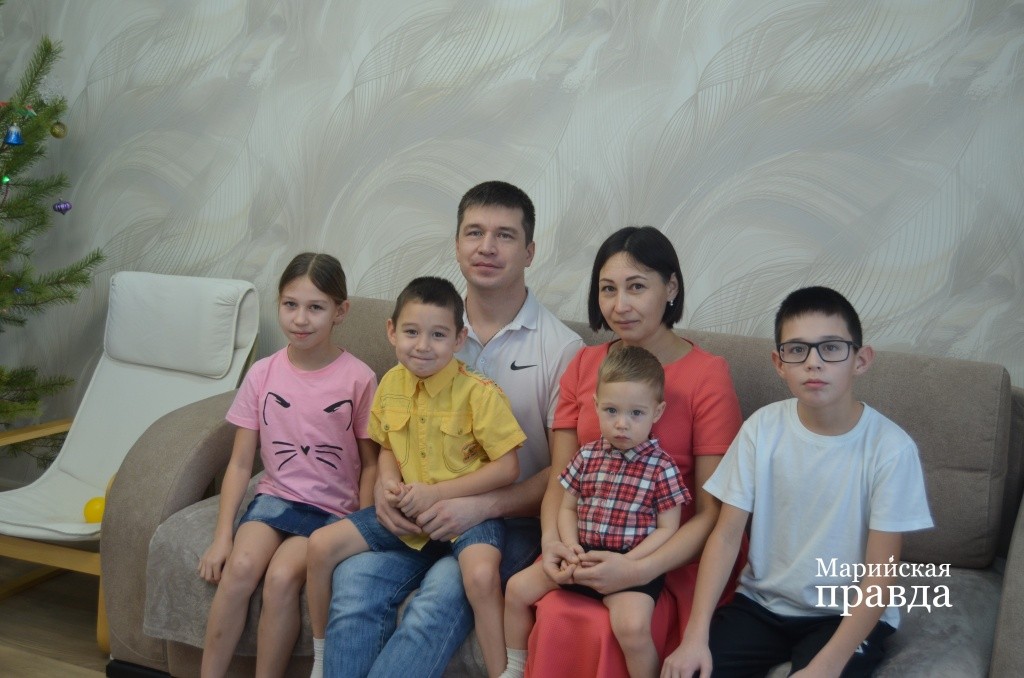 Совсем скоро в семье на одного человечка станет больше..jpg