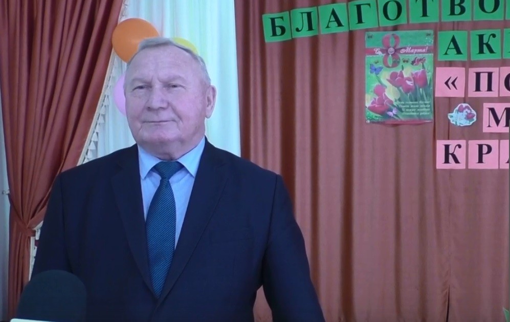 Директор Кундуштурского дома-интерната Михаил Туев. (Фото Натальи Кулишовой).