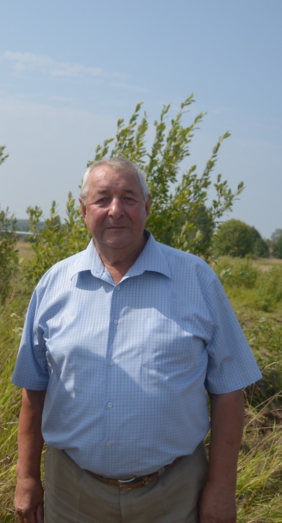 Председатель сельхозкооператива Восход Мунир Мухаметов самой большой проблемой сейчас является вопрос утилизации древесной растительности.JPG