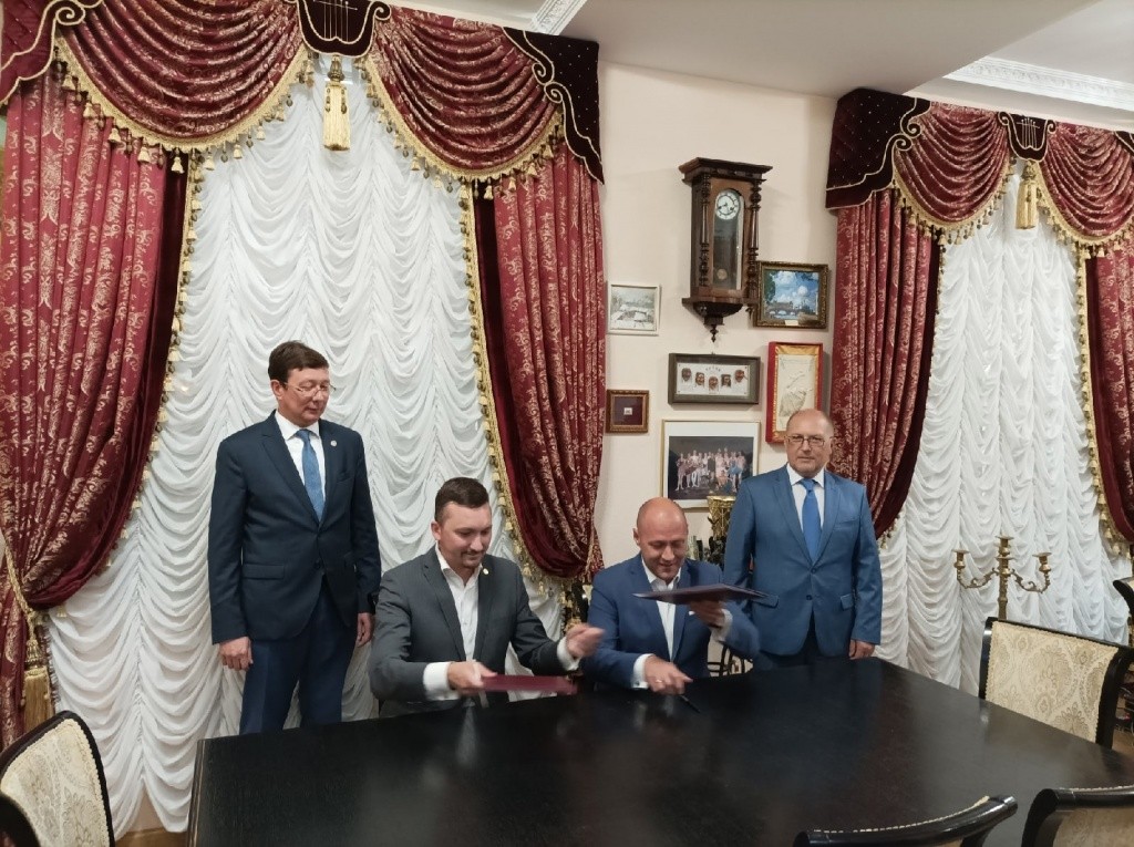 Подписание соглашения о сотрудничестве - залог будущих отношений.jpg