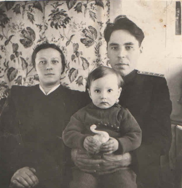 Товашов с семьей. 1951г..jpg