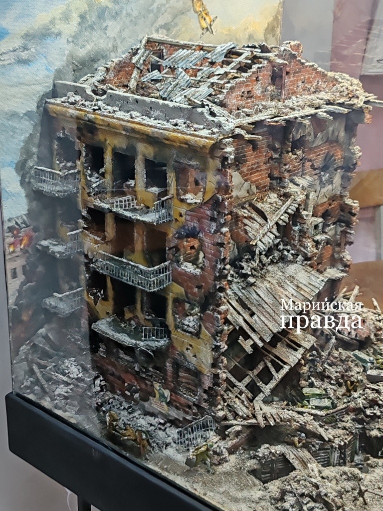 Дом Павлова воспроизведен автором с фотографической точностью1.jpg