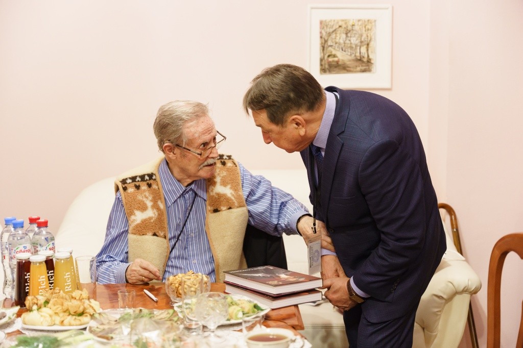 jpg Перед Мастером голову приклоняю... Фото Ивана Пичушкина.jpg