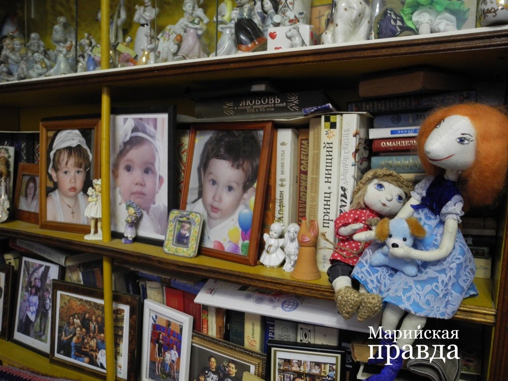 Об увлечениях хозяев говорит сама обстановка в квартире. (Фото Натальи Кулишовой).