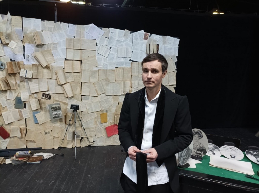 Моноспектакль - почти подвиг для актера.jpg Моноспектакль - почти подвиг для актера.jpg