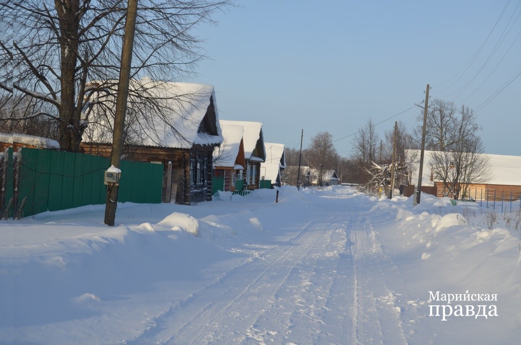 Дороги в деревнях прочищены, но узковаты..jpg