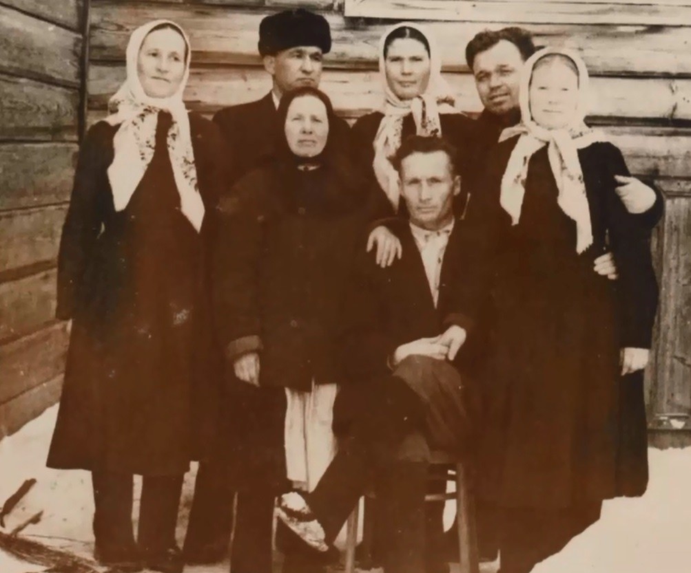 Великая сила - семья. (Фото предоставлено Виталием Антоновым).