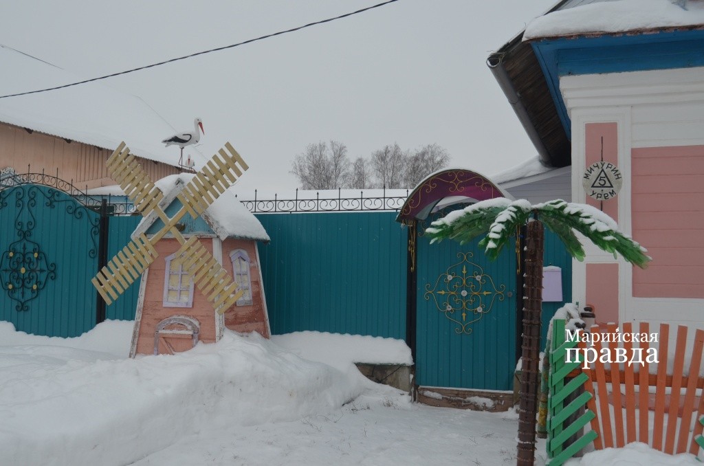Это уже вторая мельница в жизни Николая Трифоновича, на этот раз декоративная..jpg