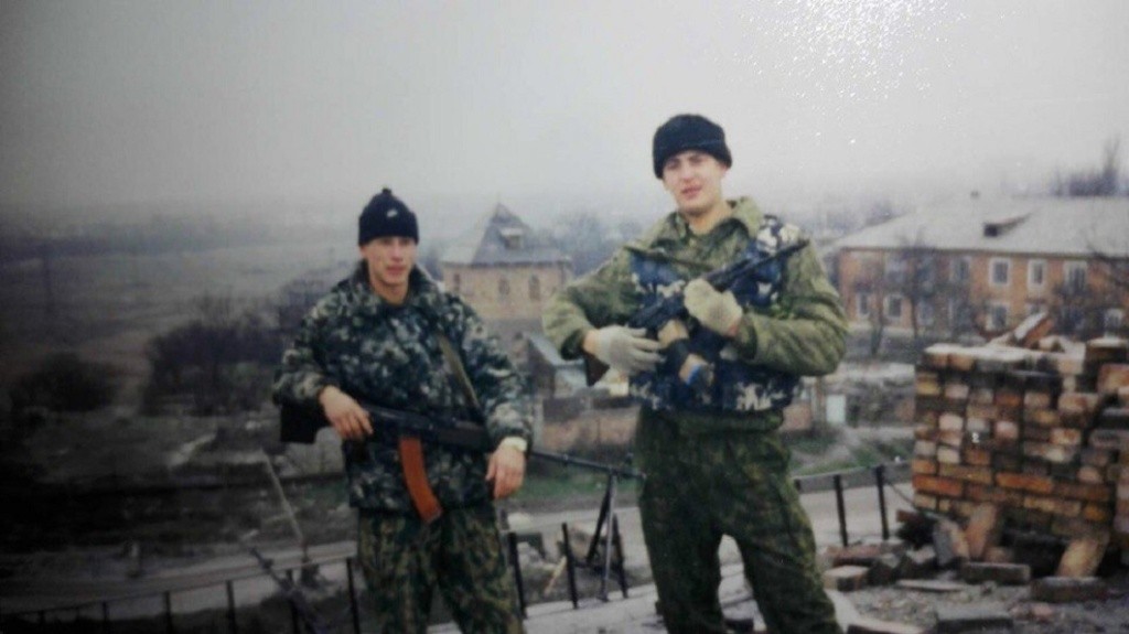 Больше года взвод охранял блок-пост в Грозном. (Фото предоставлено Виктором Павловым). Больше года взвод охранял блок-пост в Грозном. (Фото предоставлено Виктором Павловым).