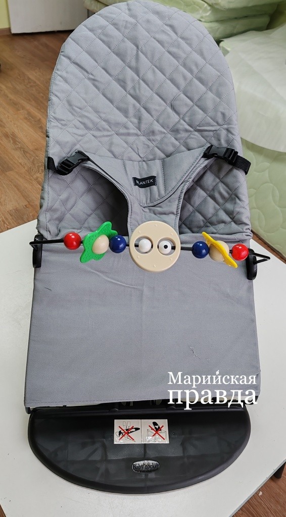 В таком шезлонге малышу будет приятно провести время 1.jpg