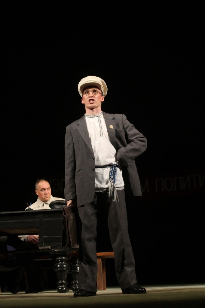 Спектакль Эренер. Шамрай - артист Генрих Тимиряев. Фото предоставлено теаром им. Шкетана.jpg