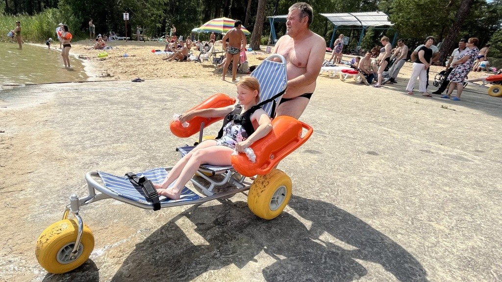 В воду шагом марш! (Фото предоставлено МРО ВОИ). В воду шагом марш! (Фото предоставлено МРО ВОИ).