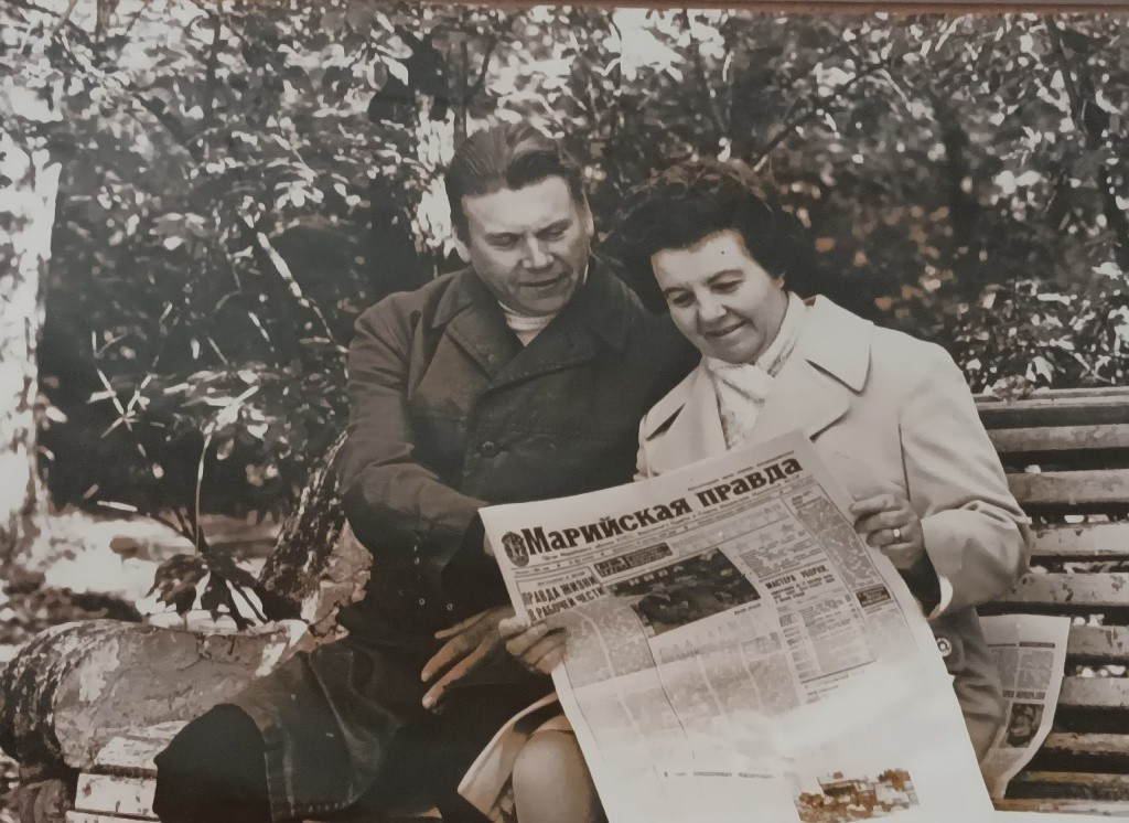 С супругом Вадимом Николаевичем Карташовым.jpg