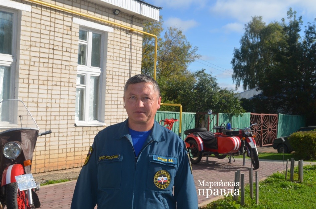Начальник пожарной части Виталий Орзаев поддержал идею своего предшественника о музейной экспозиции. Начальник пожарной части Виталий Орзаев поддержал идею своего предшественника о музейной экспозиции1.jpg