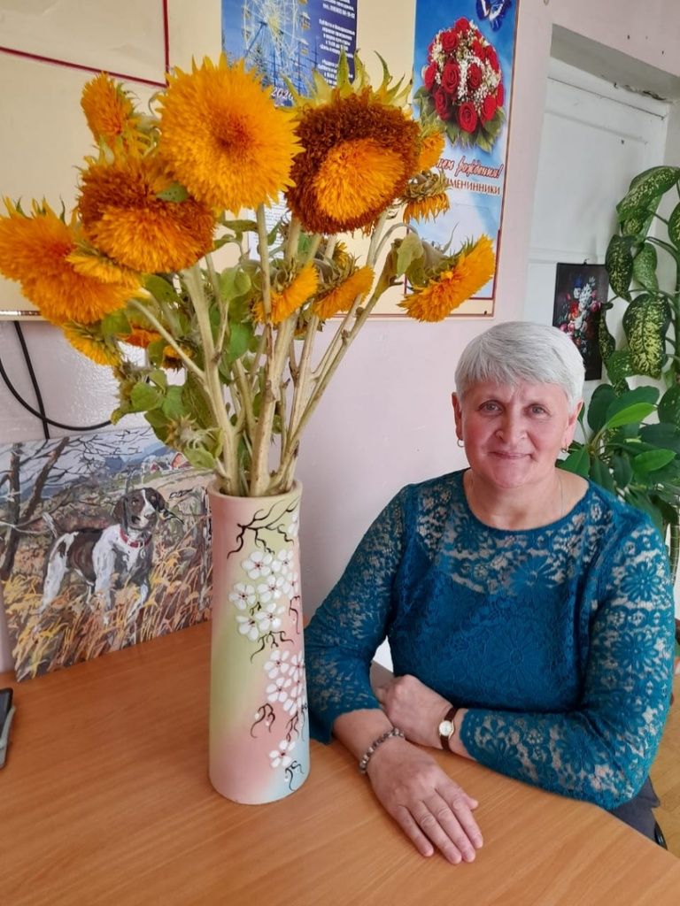 Мама и бабушка очень скучала по родным, уехавшим за границу. (Фото предоставлено КЦСОН в г. Йошкар-Оле). Мама и бабушка очень скучала по родным, уехавшим за границу. (Фото предоставлено КЦСОН в г. Йошкар-Оле).