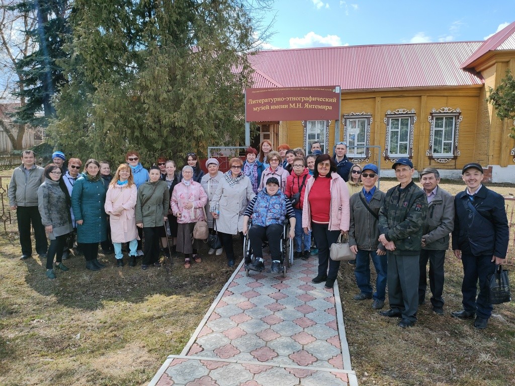 Поездку в Моркинский районный музей участники проекта МРО ВОИ запомнят надолго. (Фото предоставлено МРО ВОИ).