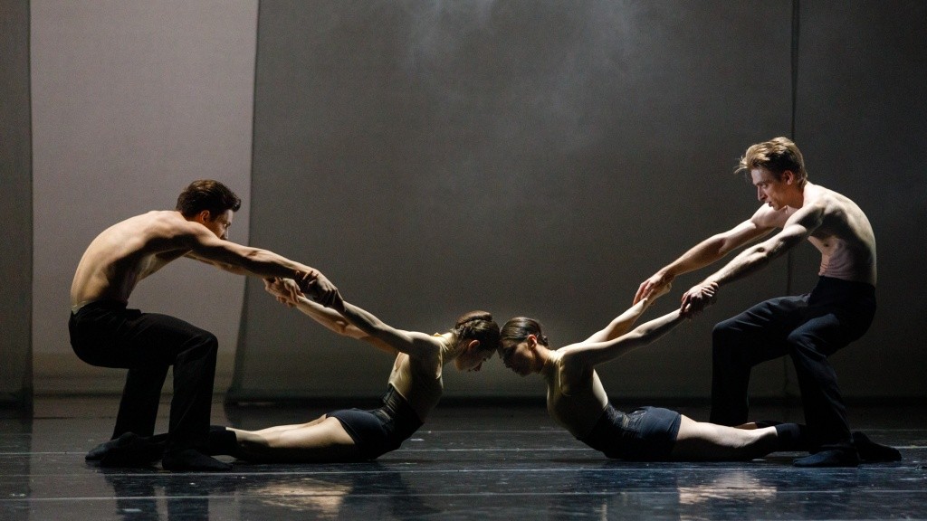 Смело. Дерзко. Ново. Искусство танца может быть разным. Фото Евгения Никифорова.jpg