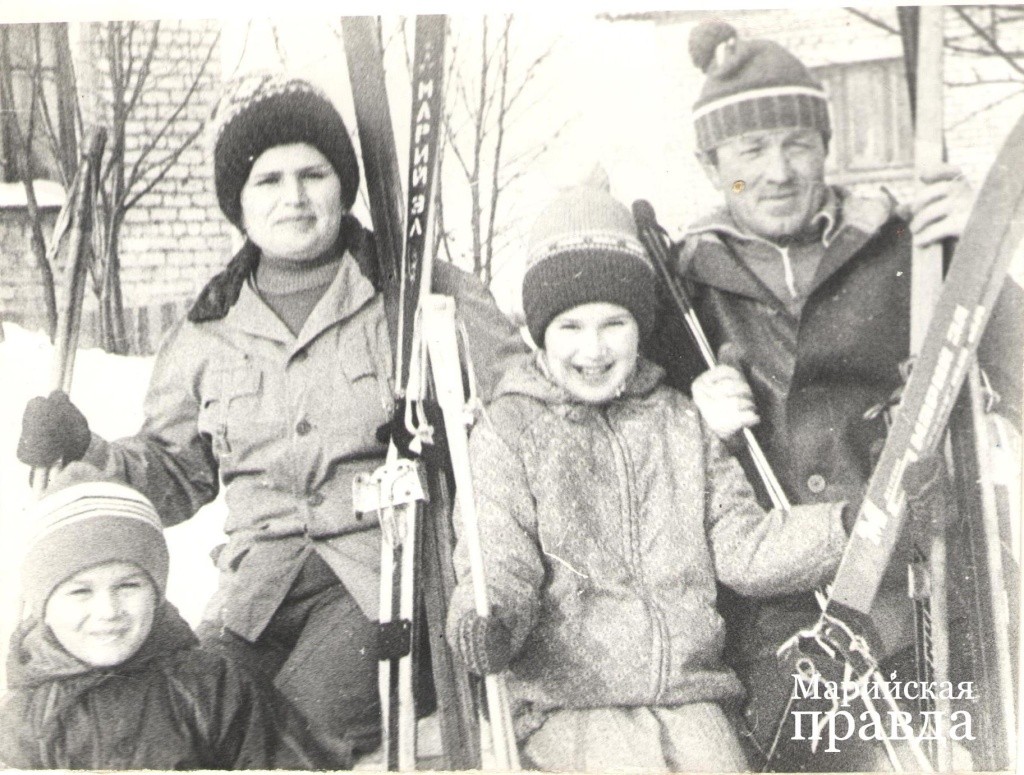 Семья Макматовых становилась победителем соревнований Папа, мама, я - спортивная семья. Семья Макматовых становилась победителем соревнований Папа, мама, я - спортивная семья 1.jpg