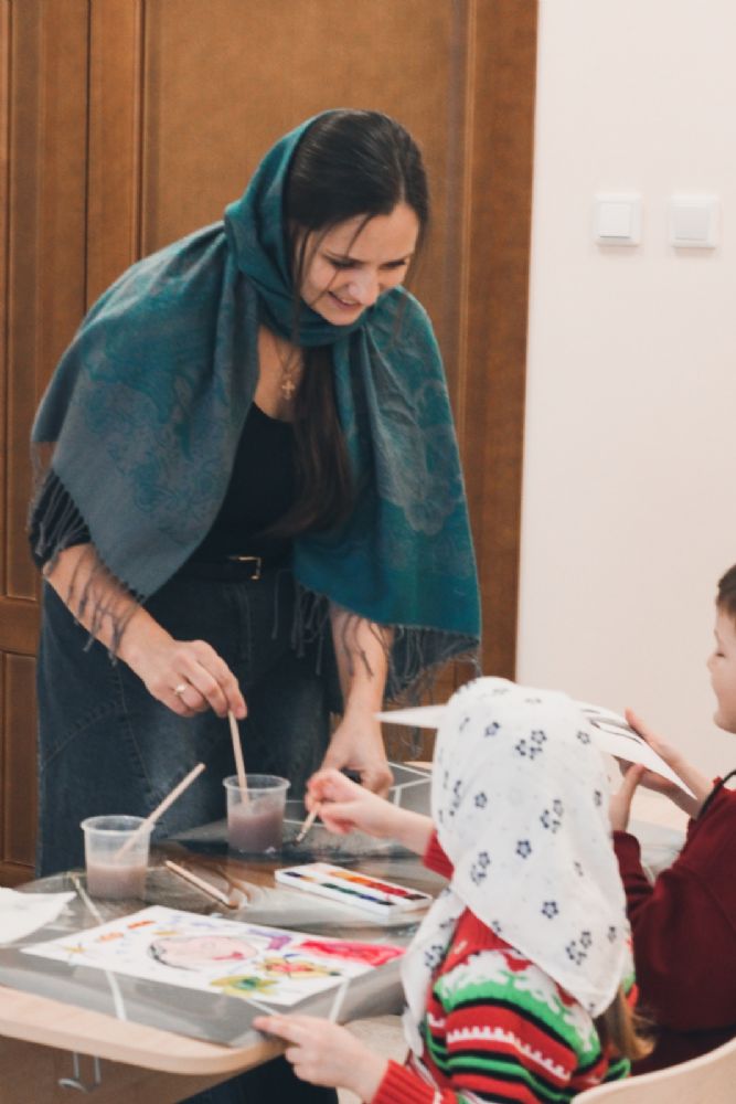 Детям очень понравился урок рисования. (Фото предоставлено пресс-службой епархии).