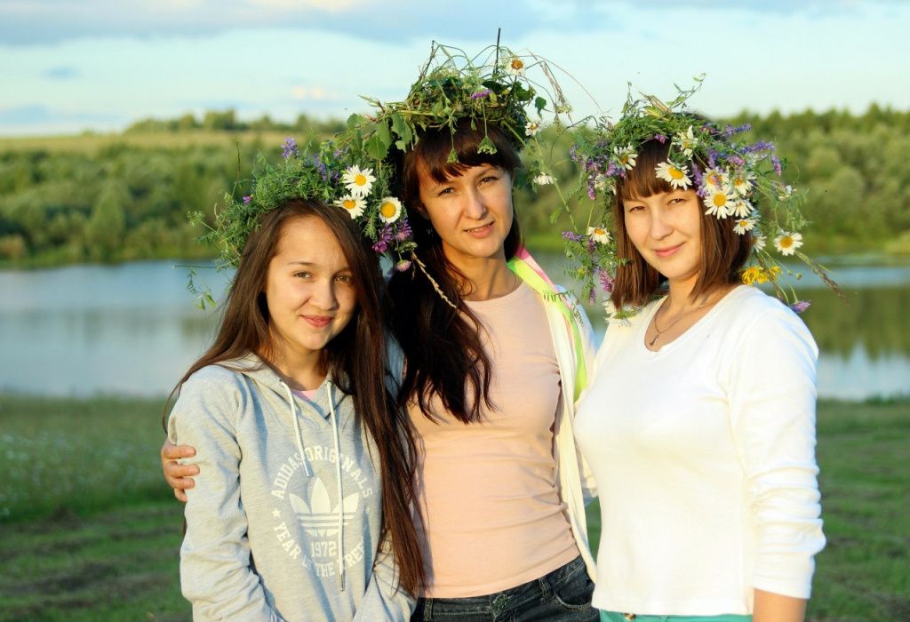 Будьте счастливы, доченьки! (Фото из семейного архива).