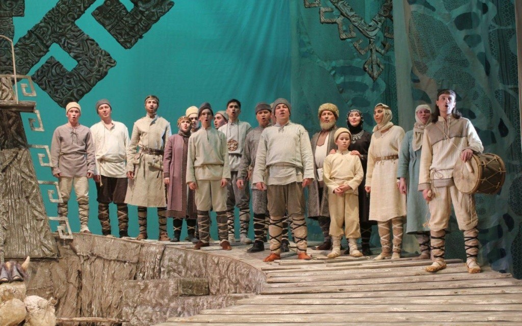 Сцена из спектакля Югорно. Фото Валерия Тумбаева.jpg