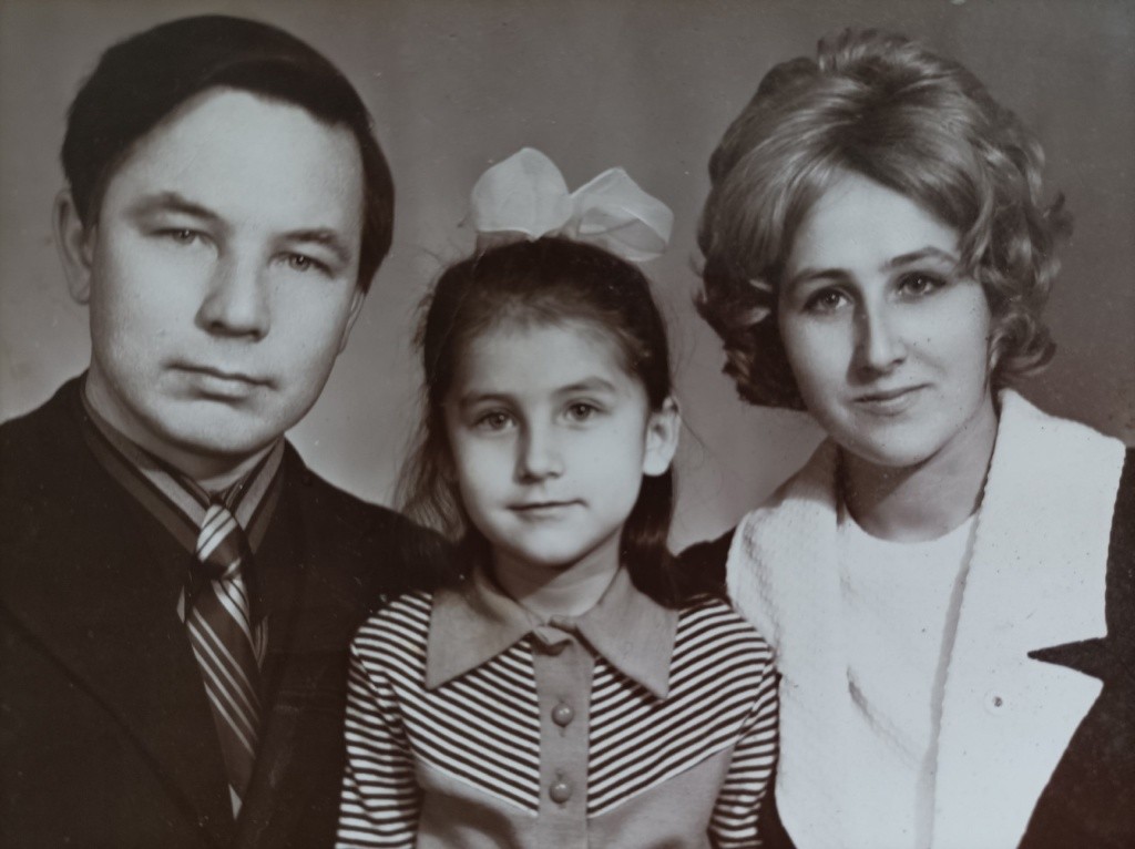 ..jpg Со старшей дочерью Дилярой..jpg