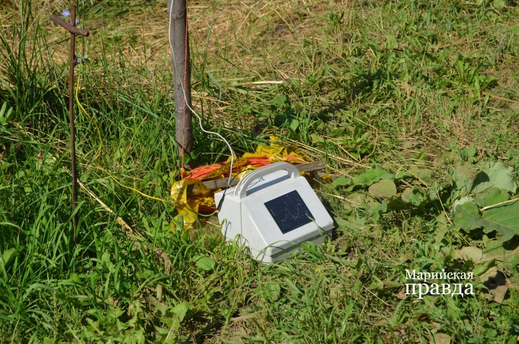 Аккумулятор работает на солнечных батареях..jpg