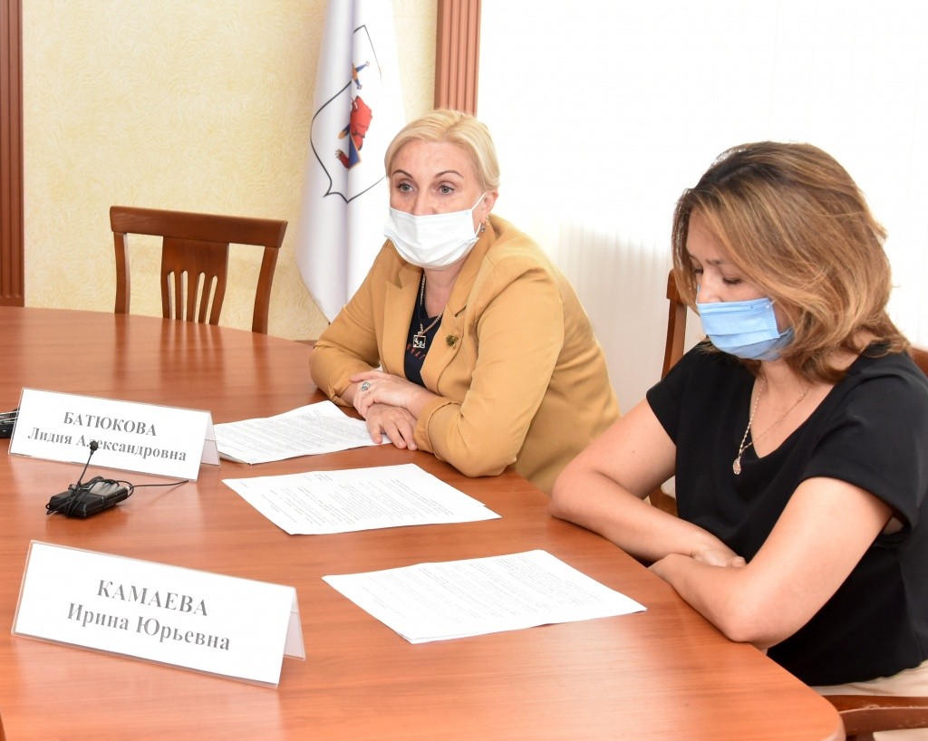 Выступает министр молодежной политики, спорта и туризма Лидия Батюкова. (Фото предоставлено пресс-службой Главы РМЭ).