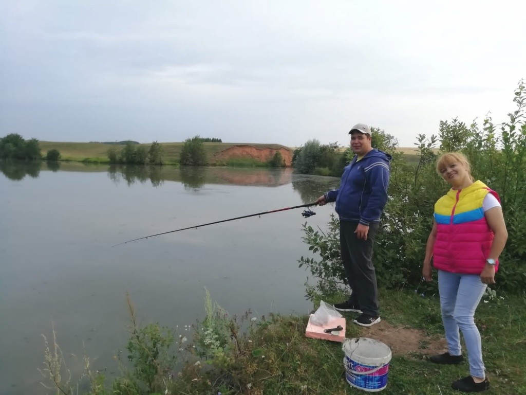 Спортивный азарт у рыболовов и болельщиков. (Фото предоставлено МРО ВОИ). Спортивный азарт у рыболовов и болельщиков. (Фото предоставлено МРО ВОИ).