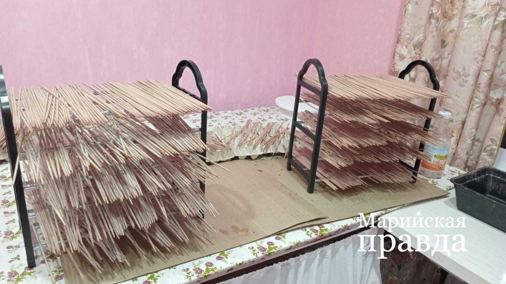 Склеенные бумажные трубочки должны просохнуть..jpg