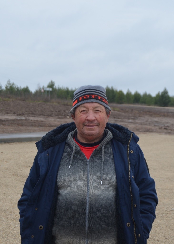 Староста деревни Владимир Иванов скотина у нас тоже обложена налогом на водоснабжение.JPG