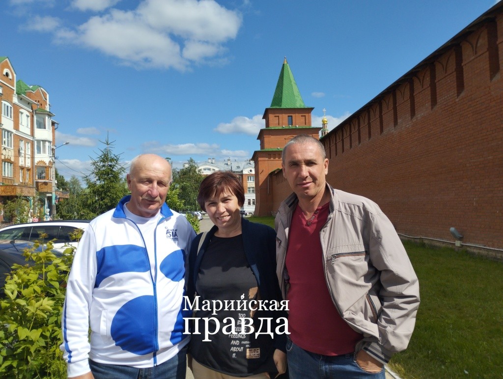 Виталия Ивановича встречала и сопровождала племянница Нина с мужем Александром. (Фото Натальи Кулишовой/"Марийская правда").