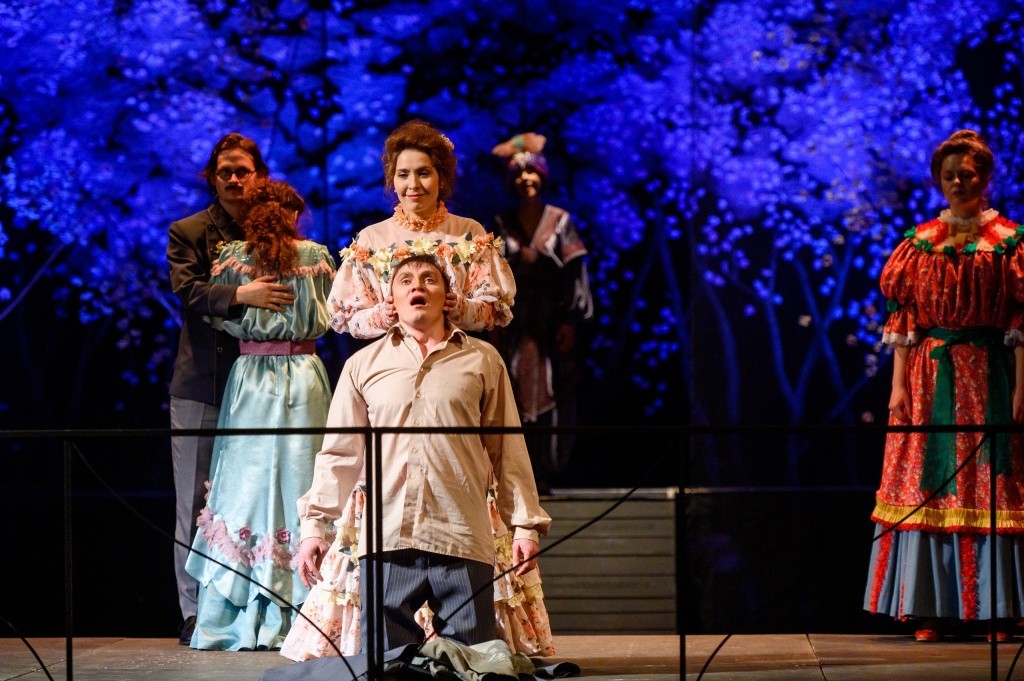 Спектакль Вишневый сад режиссера Ивана Немцева победил в 6-ти номинациях, включая Гран-при. Фото Сергея Малыгина.jpg