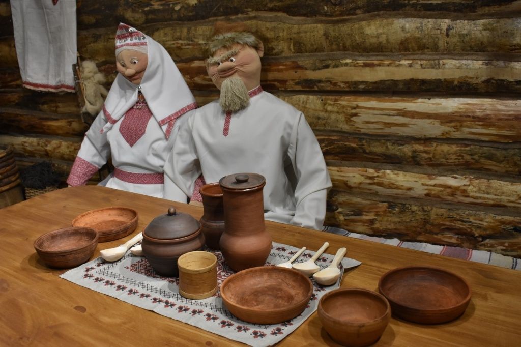 В одном здании с Домомм ремесел находится Музей сказки