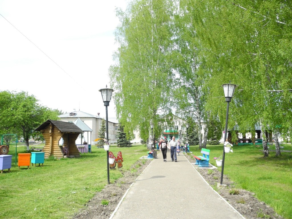 За порядком на территории интерната следят волонтеры из числа проживающих. (Фото Натальи Кулишовой),