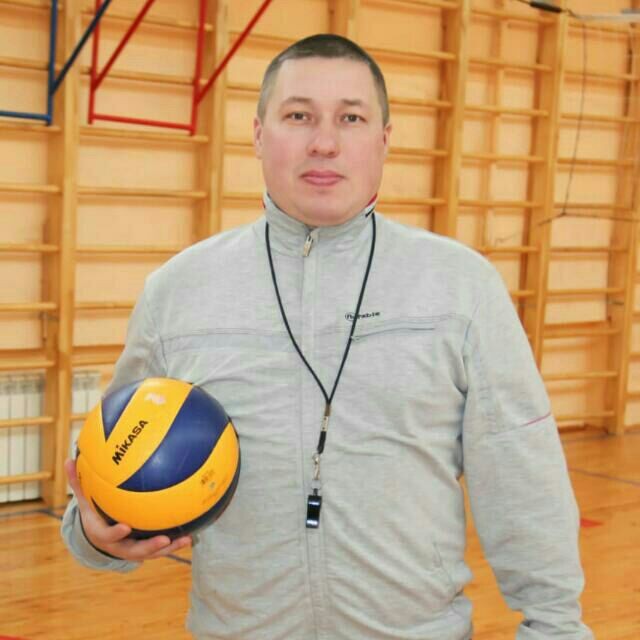 Андрей Вятская школа тренер.jpg