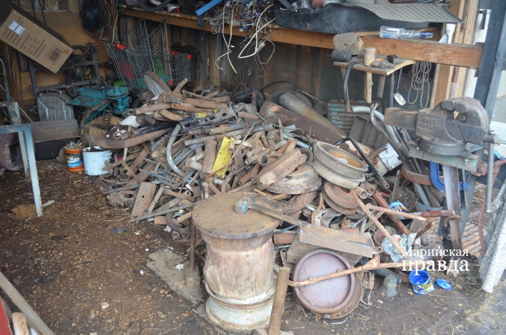 Как говорит кулибин, это не металлолом, а запчасти для будущих поделок..jpg